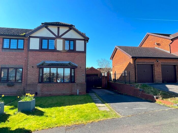 3 Bedroom Semi-Detached House To Rent In Spring House Close, Ashgate, Chesterfield, S42