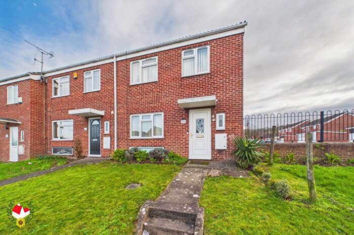 3 Bedroom End Of Terrace House For Sale In Saffron Close, Robinswood, Gloucester, GL4