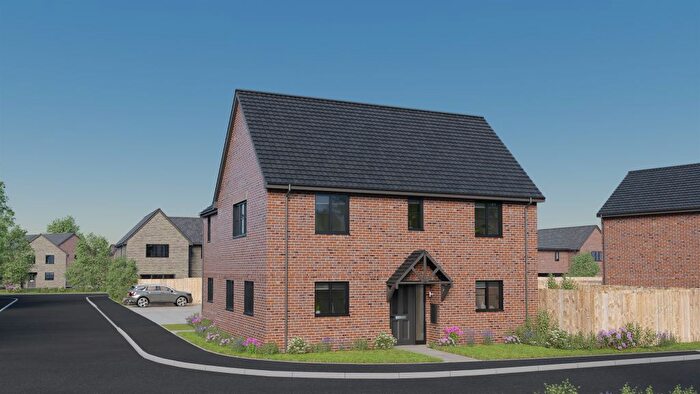 3 Bedroom Semi Detached House For Sale In Norwich Road, Attleborough, NR17