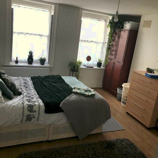 1 Bedroom Flat To Rent In New Road, ME4