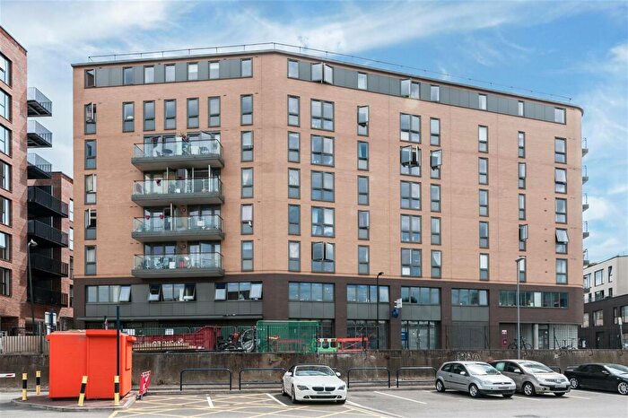 1 Bedroom Apartment To Rent In Ramsgate Street, London, E8