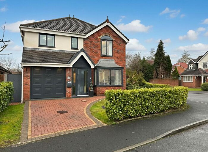 4 Bedroom Detached House For Sale In Reedley Drive, Worsley, M28