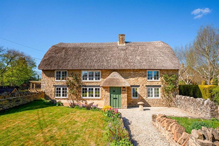 4 Bedroom Cottage For Sale In Great Rollright, Oxfordshire, OX7