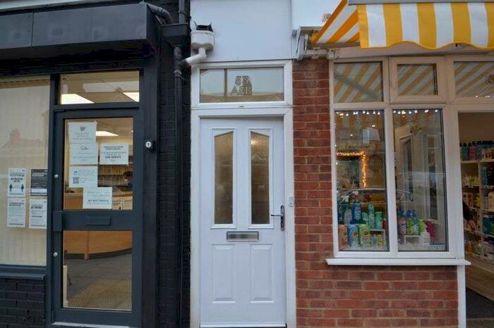 1 Bedroom Property To Rent In Chatterton Road, Bickley, Bromley, BR2