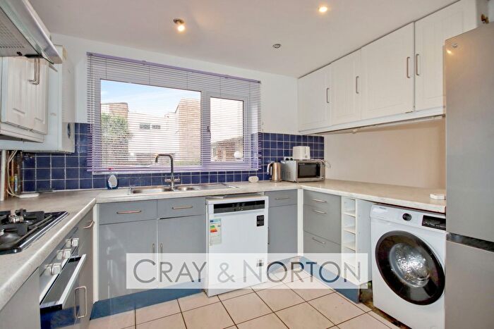 4 Bedroom End Of Terrace House To Rent In Kempton Walk, Croydon, CR0