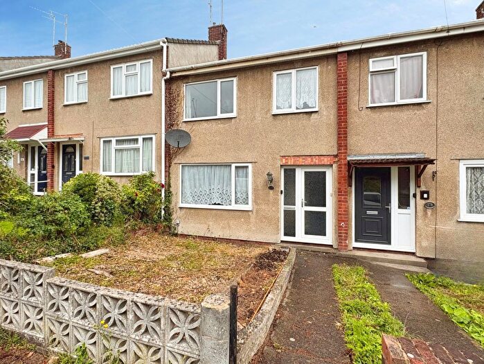 3 Bedroom Terraced House For Sale In Willis Road, Kingswood, Bristol, South Gloucestershire, BS15