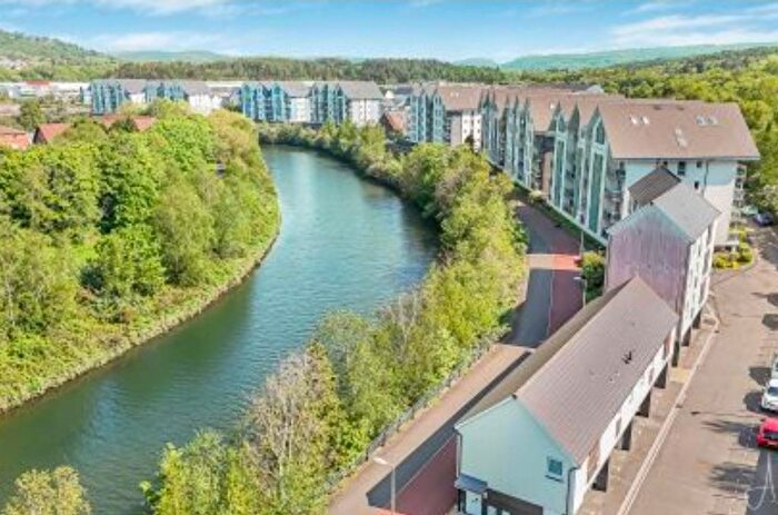 2 Bedroom Flat For Sale In Phoebe Road, Pentrechwyth, SA1