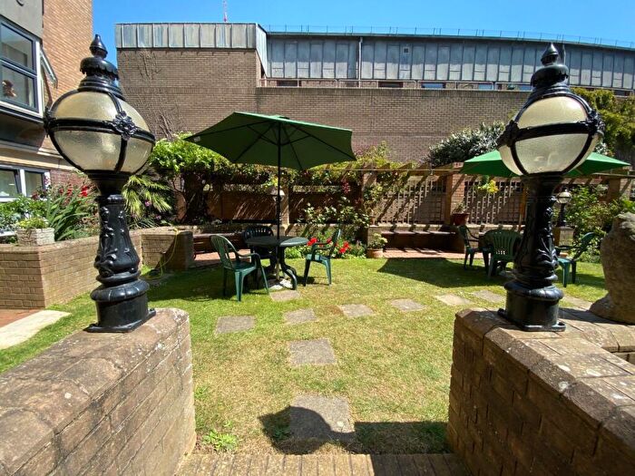 1 Bedroom Apartment For Sale In Pavilion Court, Brighton, BN2