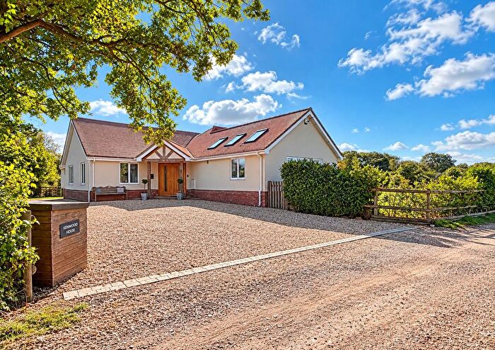 4 Bedroom Detached Bungalow For Sale In Waltham Road, Boreham, Chelmsford, CM3