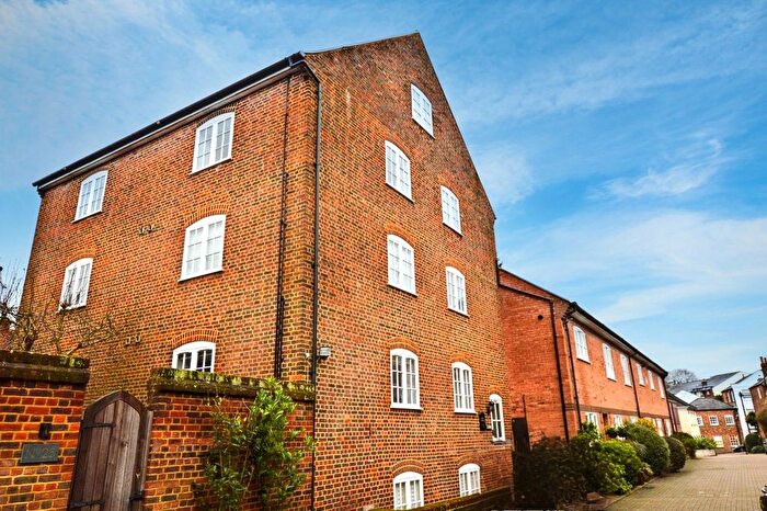 2 Bedroom Flat To Rent In Bowes Lyon Mews, St Albans, AL3