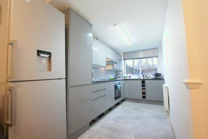 1 Bedroom Flat To Rent In Dartmouth Close, W11