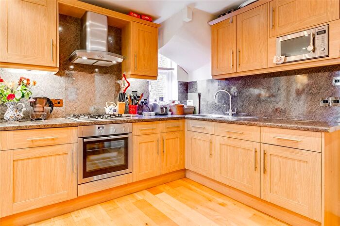 1 Bedroom Flat To Rent In Castelnau, Barnes, SW13