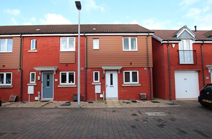 2 Bedroom Terraced House To Rent In Nile Road, Exeter, EX2