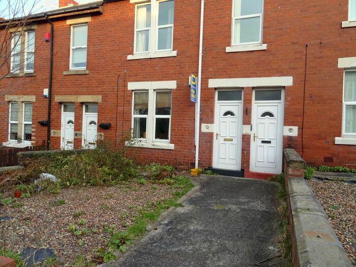3 Bedroom Flat To Rent In Ridley Gardens, Swalwell, Gateshead, NE16