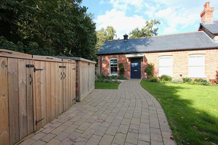 1 Bedroom Cottage To Rent In Gardeners Cottages, Linnet Drive, Ascot, SL5