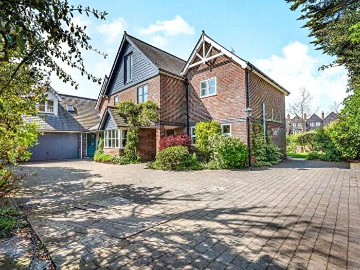 6 Bedroom Detached House For Sale In Fitzalan Road, Arundel, West Sussex, BN18