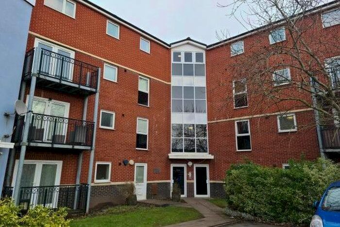 2 Bedroom Flat To Rent In Kinsey Road, Smethwick B66