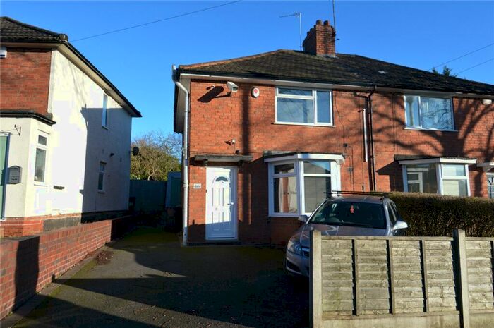 3 Bedroom Semi-Detached House To Rent In Greenoak Crescent, Birmingham, West Midlands, B30
