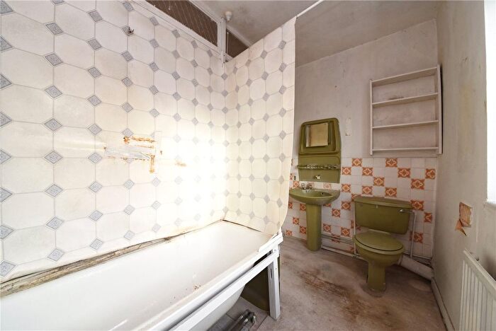 2 Bedroom Terraced House For Sale In Calderon Road, Leyton, E11