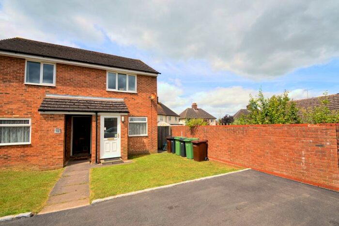 2 Bedroom Apartment To Rent In Wittenham Close, Woodcote, Reading, Berks, RG8