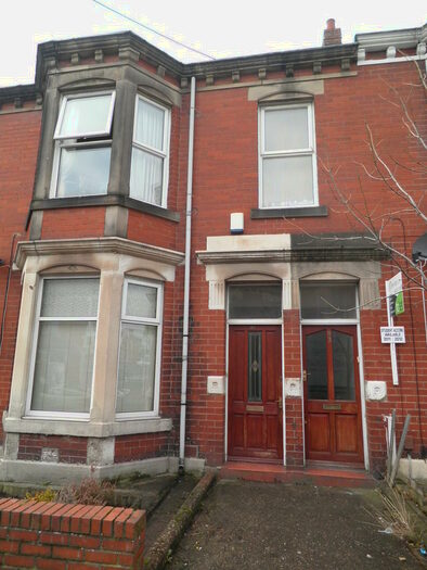 3 Bedroom Flat To Rent In Addycombe Terrace, NE6