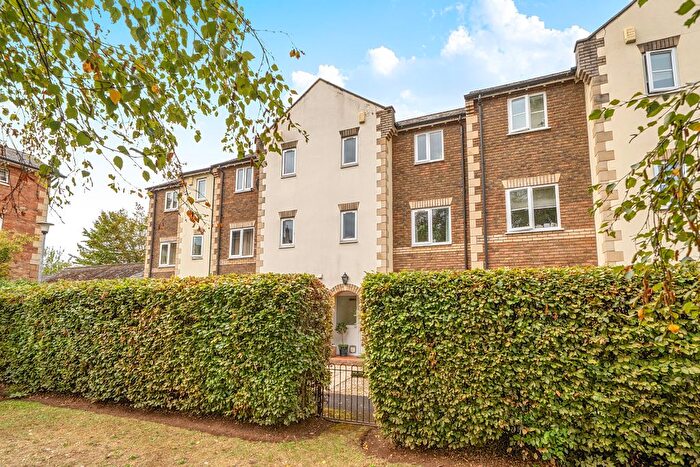 3 Bedroom Terraced House For Sale In Trinity Road, Taunton, TA1