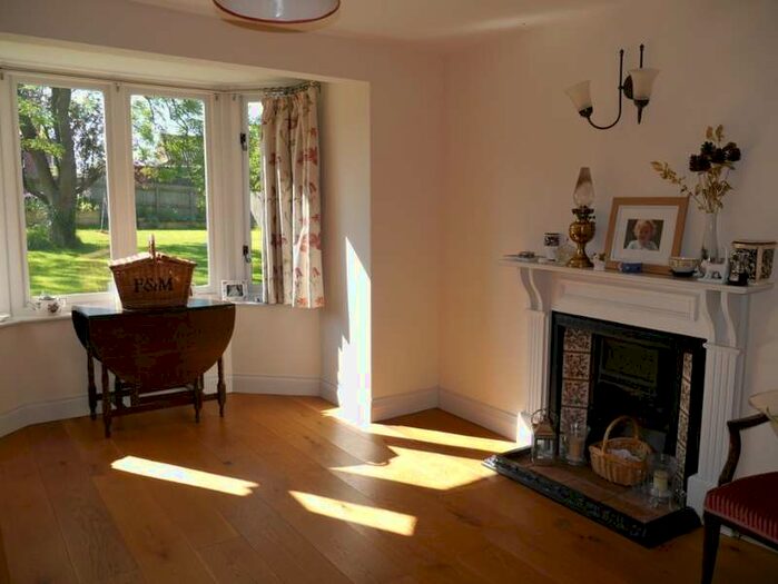 5 Bedroom Property To Rent In Bolton Lane Hose, LE14