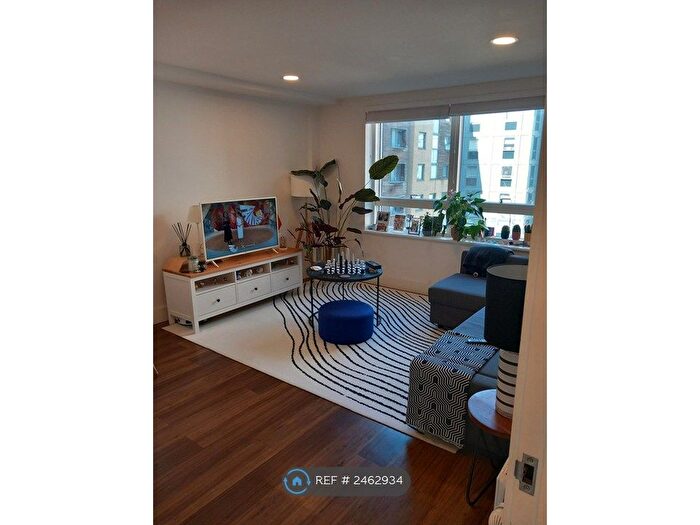 1 Bedroom Flat To Rent In Xchange Point, London, N7