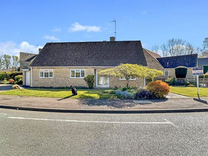 2 Bedroom Detached Bungalow To Rent In George Lane, Chipping Campden, GL55