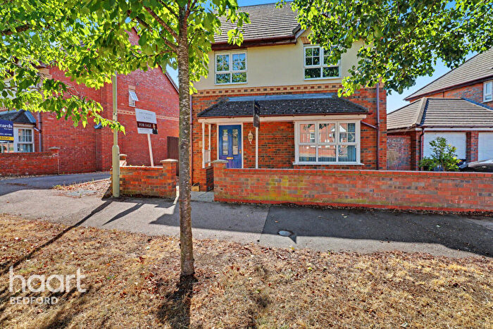 4 Bedroom Detached House To Rent In Thor Drive, Bedford, MK41