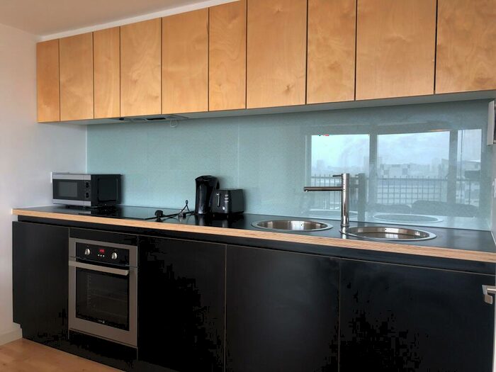 1 Bedroom Flat To Rent In The Avenue, Leeds, West Yorkshire, Uk, LS9