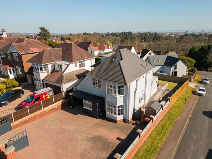 5 Bedroom Detached House For Sale In Ridgeway, Newport, NP20