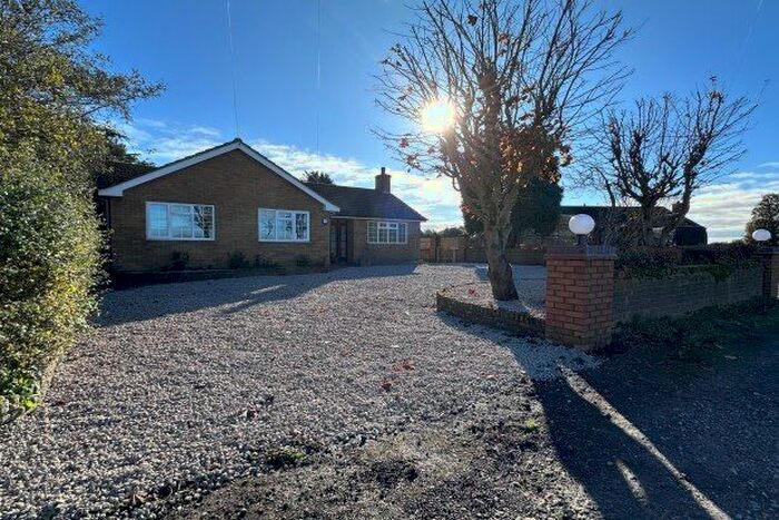 3 Bedroom Bungalow To Rent In Overton Lane, Burntwood, WS7