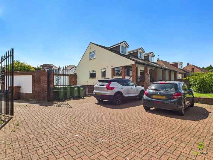 5 Bedroom Detached Bungalow For Sale In Penn Lane, Bexley, DA5
