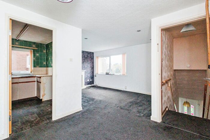 2 Bedroom Flat For Sale In City Avenue, Denton, Manchester, Greater Manchester, M34