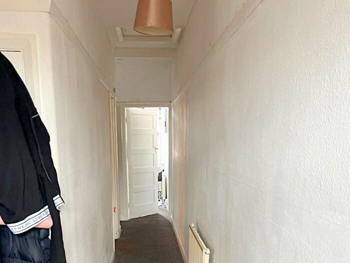 2 Bedroom Flat To Rent In Tudor Parade, High Road, Romford, RM6