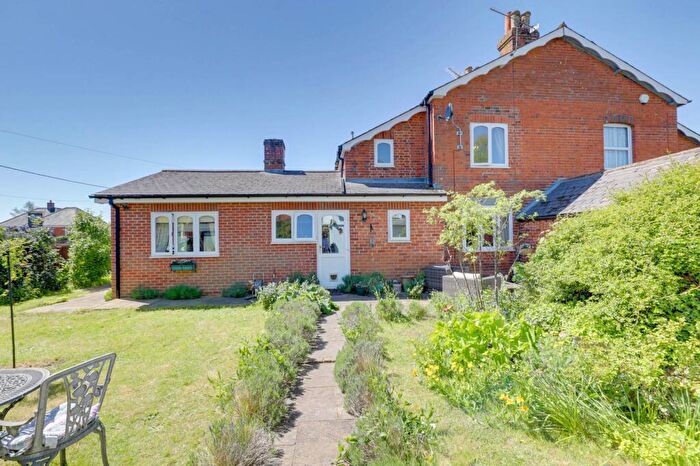 4 Bedroom Semi-Detached House For Sale In Woodlands Road, Sonning Common, South Oxfordshire, RG4