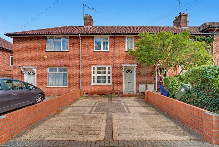 3 Bedroom Terraced House For Sale In Upfield Road, Hanwell, W7