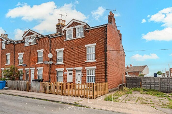 3 Bedroom Town House For Sale In Mumford Road, Ipswich, IP1