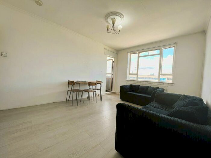 2 Bedroom Flat To Rent In Priory Green, London, N1