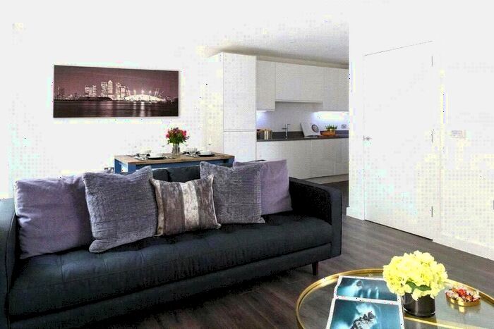 2 Bedroom Apartment To Rent In Batavia Road, London, SE14