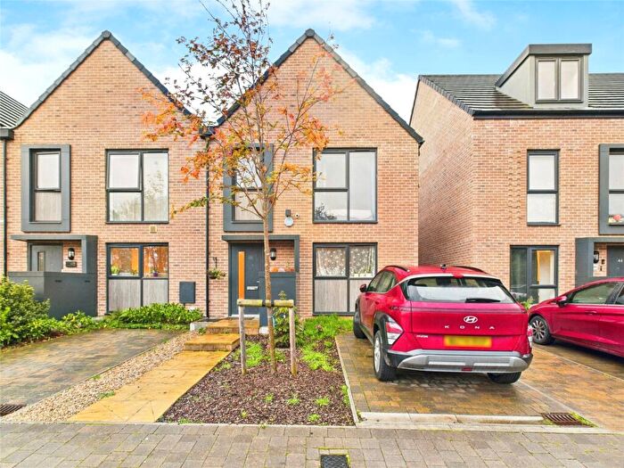 3 Bedroom End Of Terrace House For Sale In Orchard Avenue, Bristol, BS13