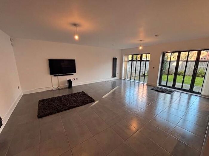 5 Bedroom Property To Rent In Skylark Close, Didsbury, Manchester, M20