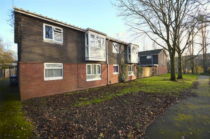 1 Bedroom Flat To Rent In Strathfield Walk, Wolverhampton, West Midlands, WV4