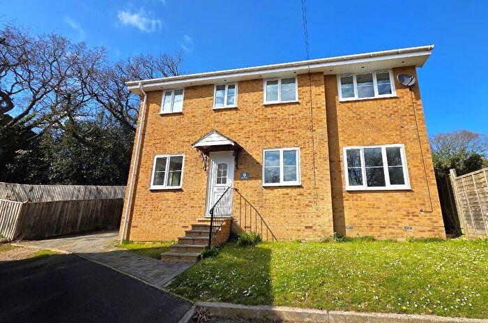 3 Bedroom Detached House For Sale In Dove Close, St Helens, Isle Of Wight, PO33