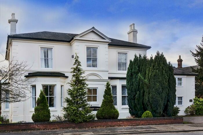 1 Bedroom Apartment To Rent In Willes Road, Leamington Spa, Warwickshire, CV31