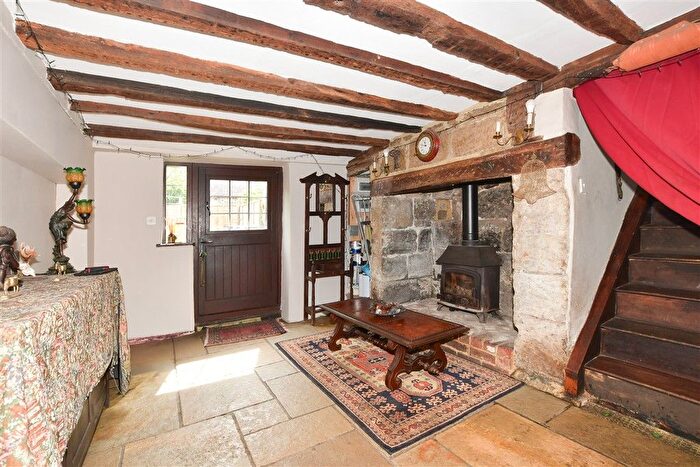 2 Bedroom Cottage For Sale In Lower Street, Pulborough, West Sussex, RH20