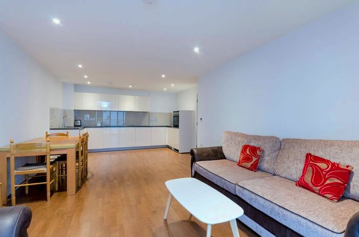 1 Bedroom Flat To Rent In Henry Macaulay Avenue, Kingston, Kingston Upon Thames, KT2