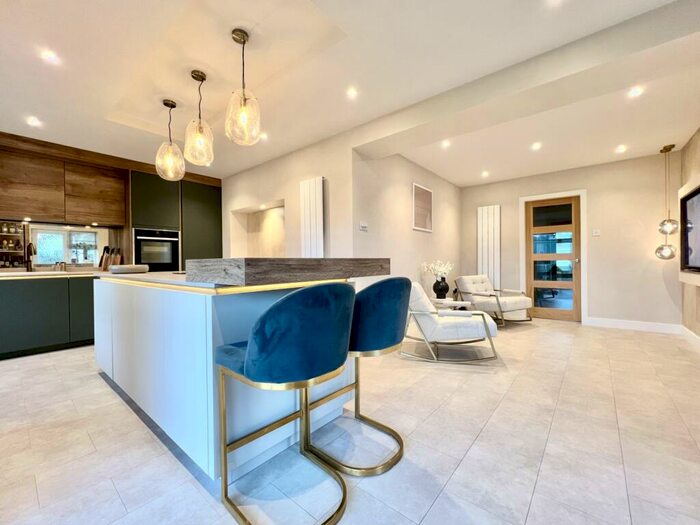 3 Bedroom Detached Bungalow For Sale In Herriot Avenue, Kilbirnie, KA25