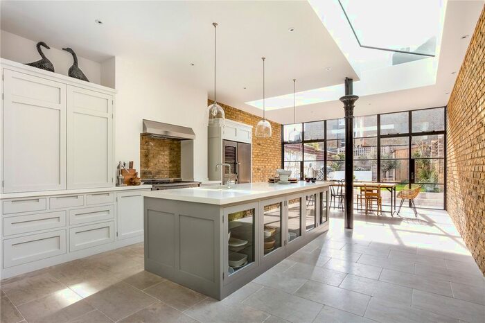 6 Bedroom Detached House To Rent In Wandsworth Common West Side, London, SW18